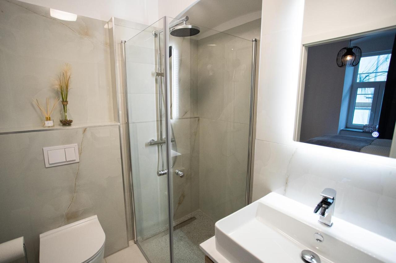 Stilvolles Apartment Wina Bagian luar foto
