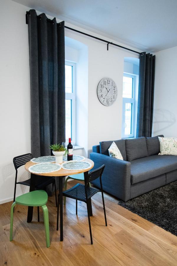 Stilvolles Apartment Wina Bagian luar foto